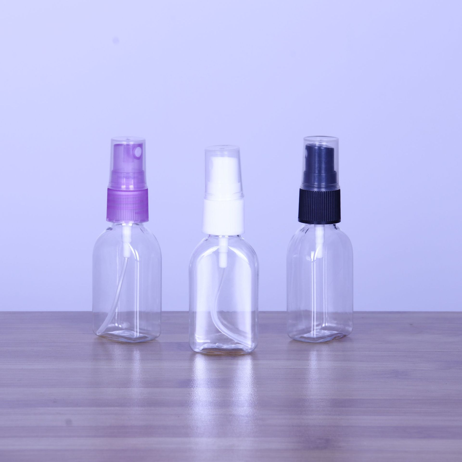Manufacturer 30ml flat spray bottle PET spray bottle cosmetic bottle small spray bottle