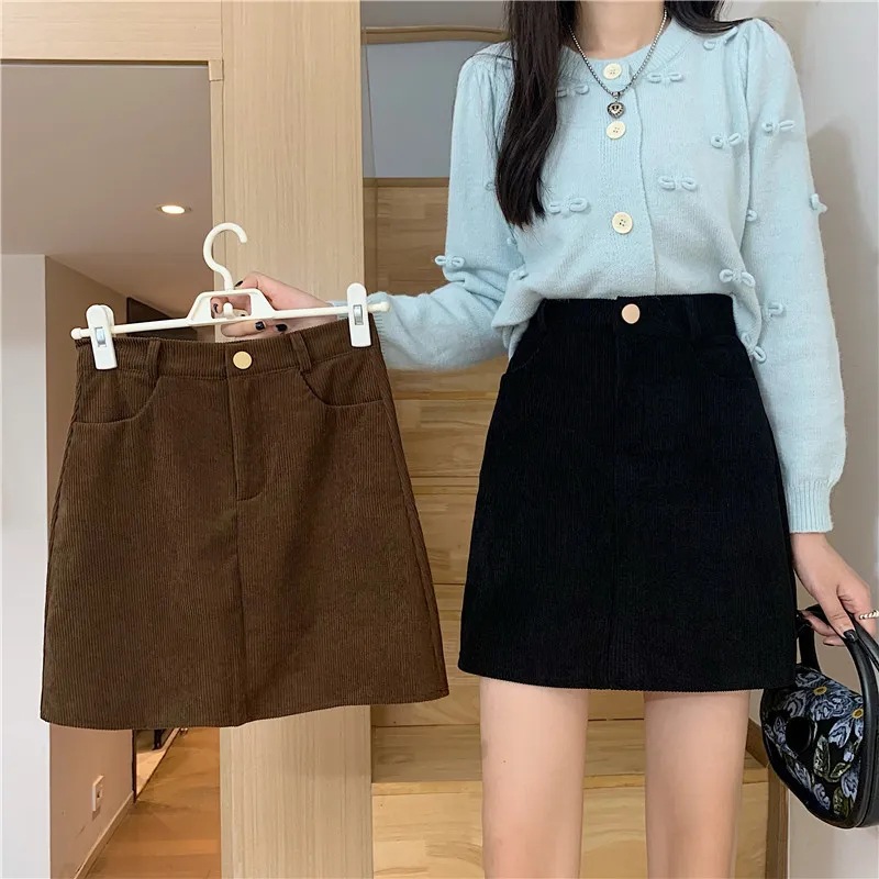 Corduroy A- line Skirt Women's Autumn 2022 New Academic Style High Waist Skirt Slimming Black Hip Skirt M