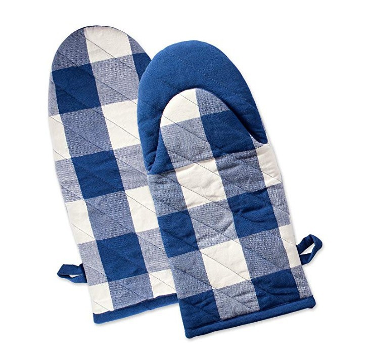 Picture of Amazon Household Oven Microwave Oven Anti-scald Gloves High Temperature Cotton Plaid Thickened Kitchen Baking Heat Insulation Pad