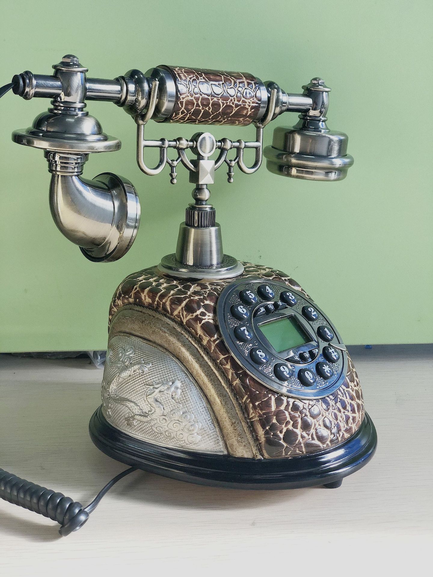 Picture of Cross-border antique telephone craft telephone European telephone landline retro telephone beauty voice