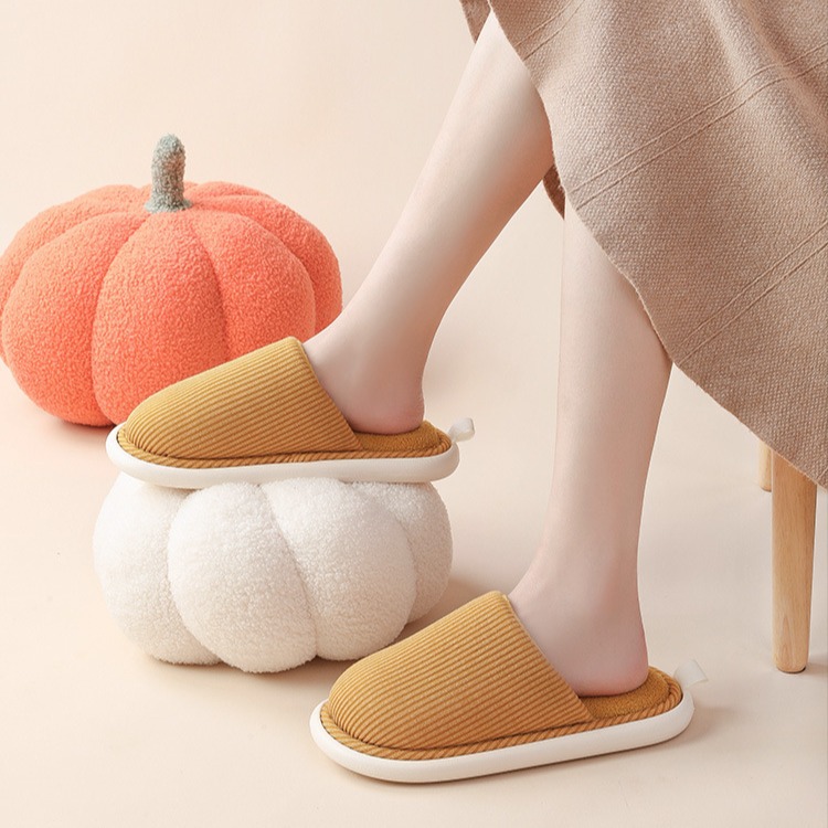 Carefully Selected Winter Cotton Slippers for Indoor Floor Warmth, Thick-Soled Non-Slip Men's Cotton Slippers, Women's Furry Slippers for Couples at Home