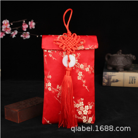 Picture of Creative buckle red envelope fabric brocade printing Li is a wedding change bag Chinese wedding festive supplies wholesale