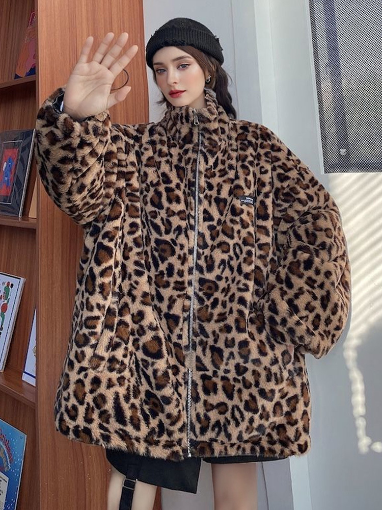 Picture of European and American Style 2025 Autumn and Winter New Women's Clothing Reversible Leopard Print Pu Leather Jacket Thickeneded Warm Plush Jacket Wholesale