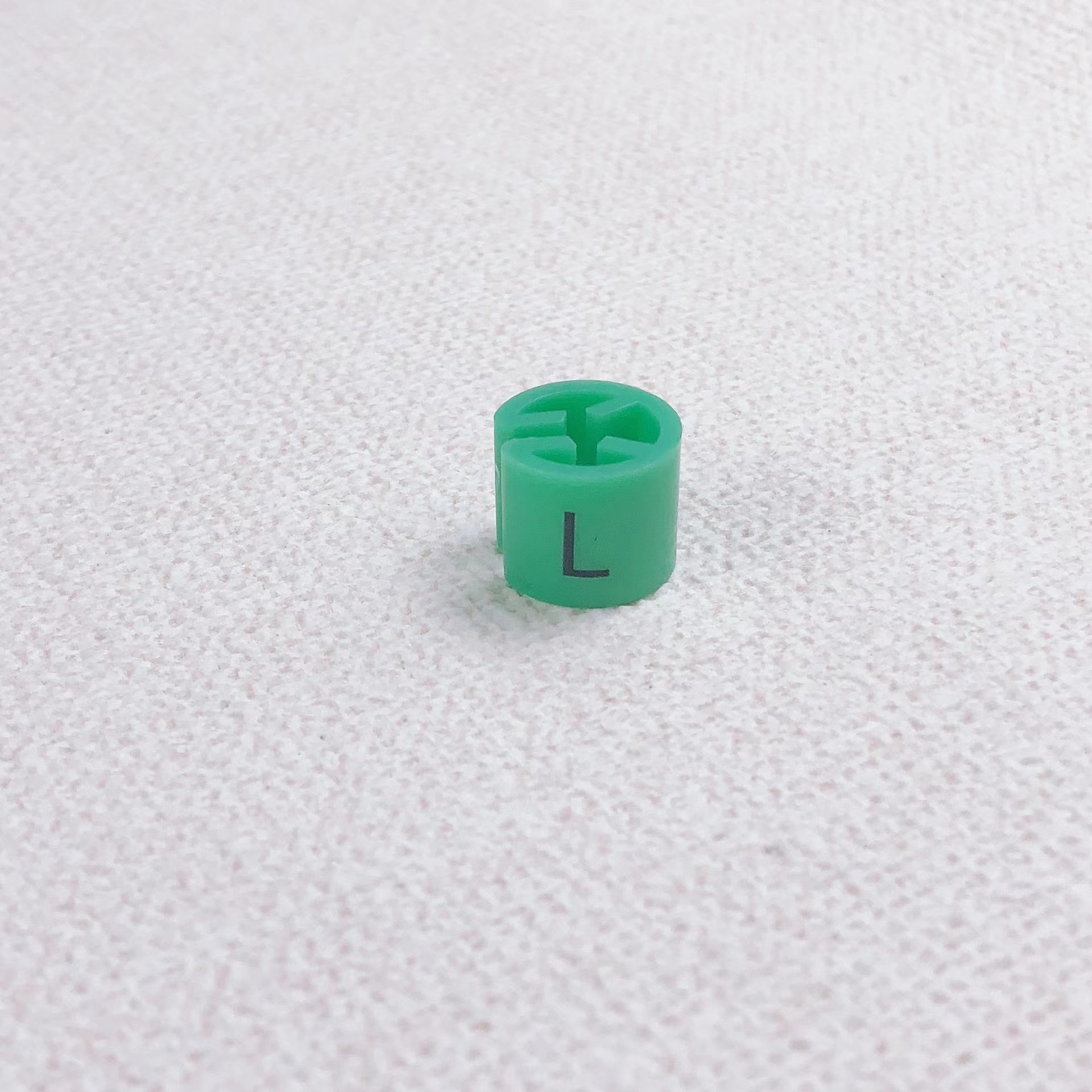Picture of [Alphabet Size Buckle] Round Four-Tooth Size Circle Plastic Beads Adult Pants Size Grain Ready in Stock