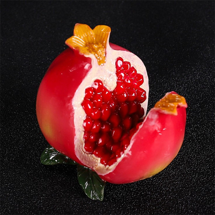 Picture of Crazy with the same money golden toad tea pet color can raise toad personality fruit litchi products tea table tea pet ornaments