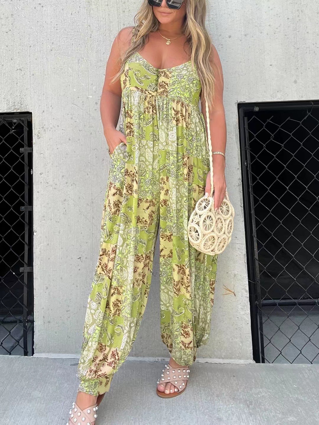 Picture of 25 Amazon Wish Unique Cross-Border Hot Product Ebay Women's High Waist Trendyy Loose Printed Shoulder Strap Jumpsuit