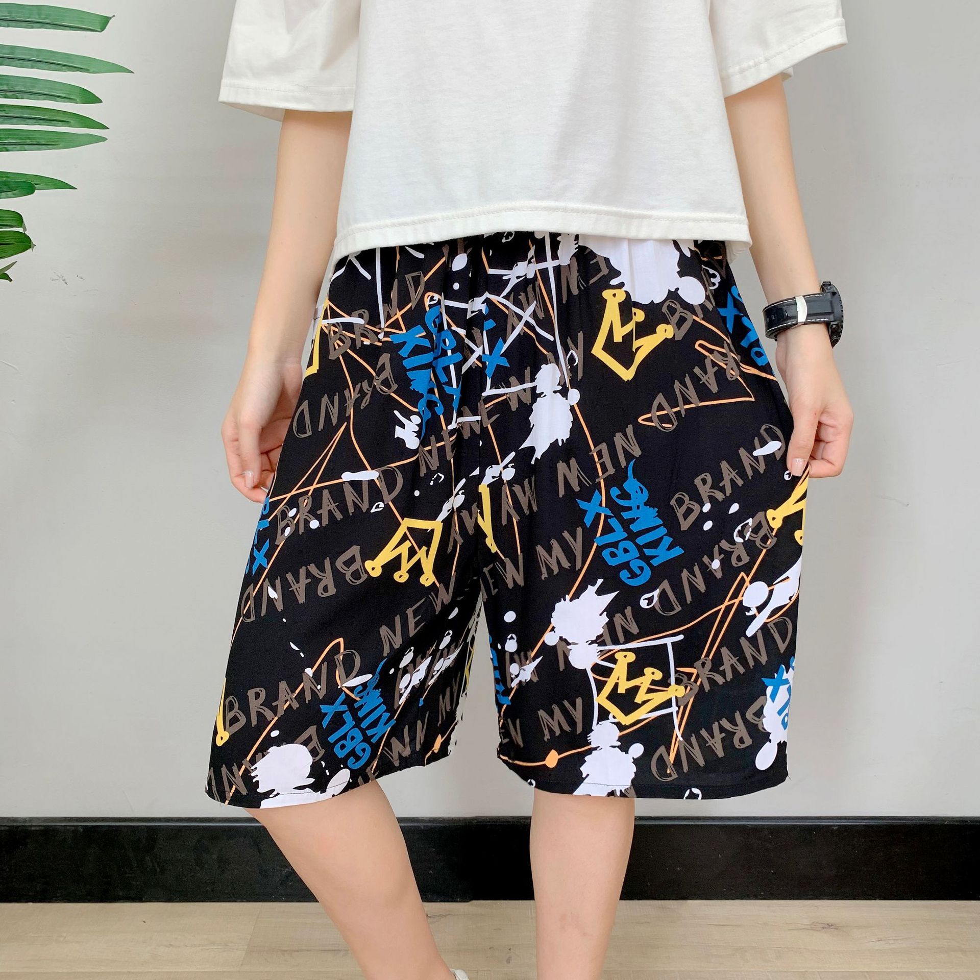 Picture of Cotton Silk Pajama Pants Men's Summer Thin Large Size Loose Shorts Casual Breathable Floral Pants Outer Wear Five-Point Beach Pants
