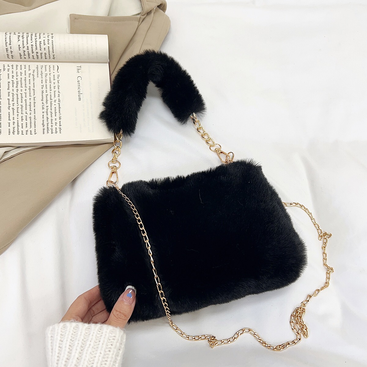 Autumn and Winter Plush Bag 2023 new bag female ins niche chain messenger bag fashion small square bag Plush Bag