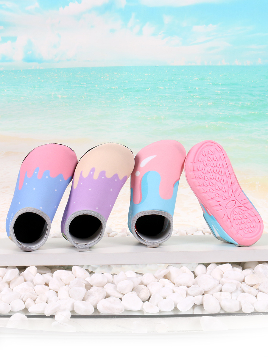 Children's Beach Shoes and Socks for Men and Women, Non-Slip and Anti-Cut Wading Shoes for Adults, Swimming Outdoor Skin-Friendly Soft Shoes for Couples