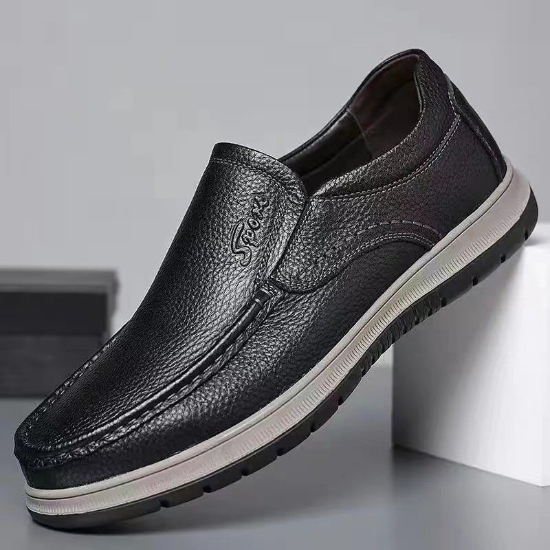 Picture of New leather shoes, simple casual shoes, men's slip-on shoes, one-foot slip-on shoes, business breathable bean shoes, foreign trade models