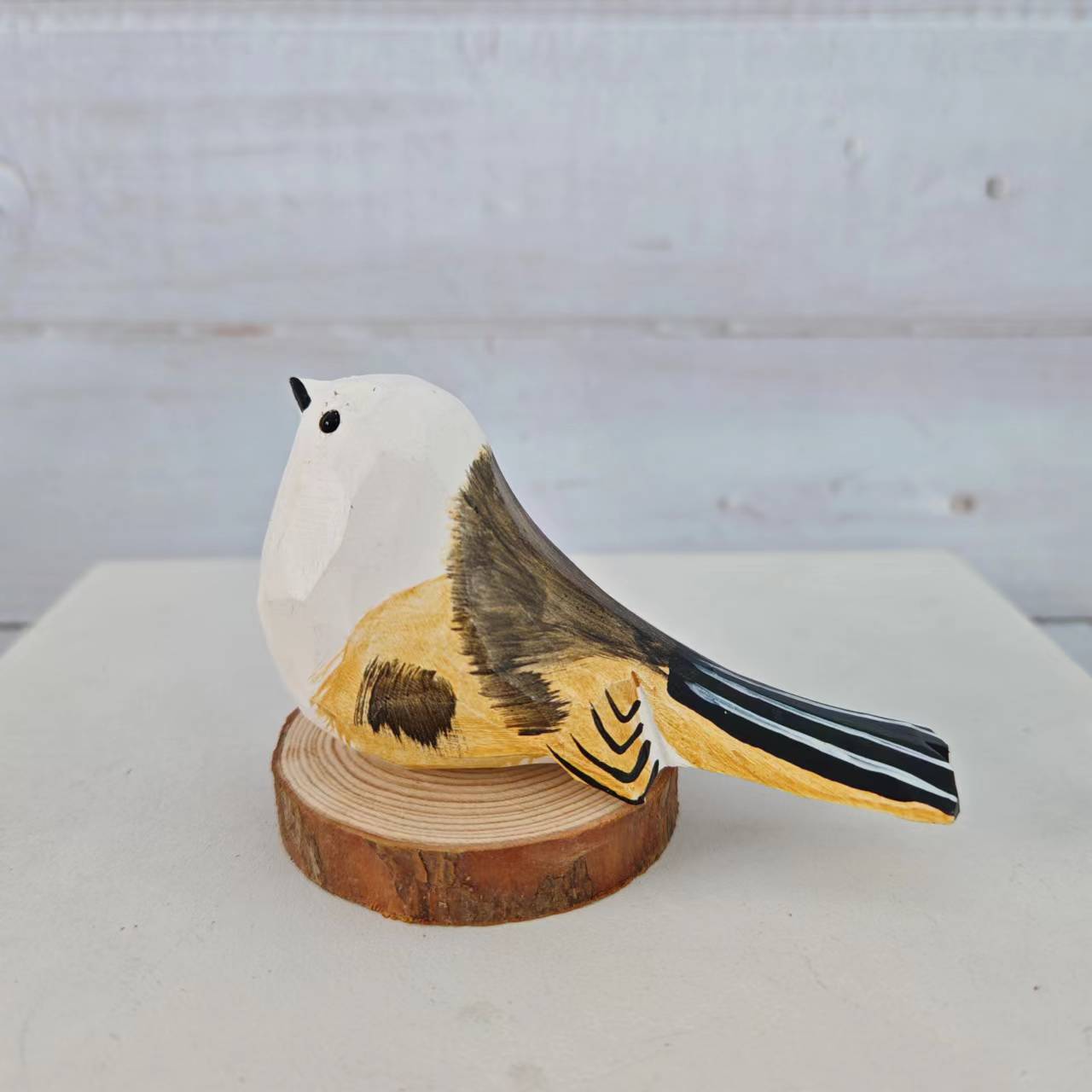 Picture of Bird Wood Carved Ornaments Cute Children's Toys Birthday Gift Hand Carved Colored Healing Desktop Ornaments Animals