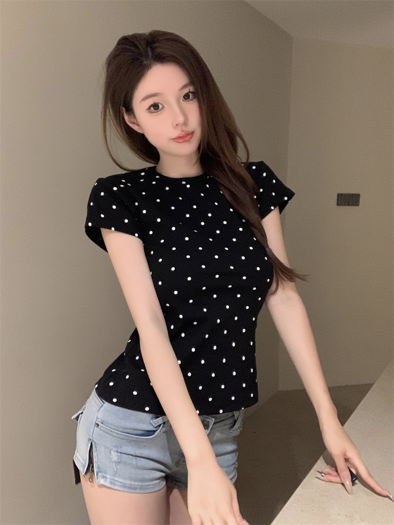 Picture of Retro Polka-Dot Round Neck Short-Sleeved T-Shirt for Women 2025 Summer Short Style Slim Fit Casual Student Top