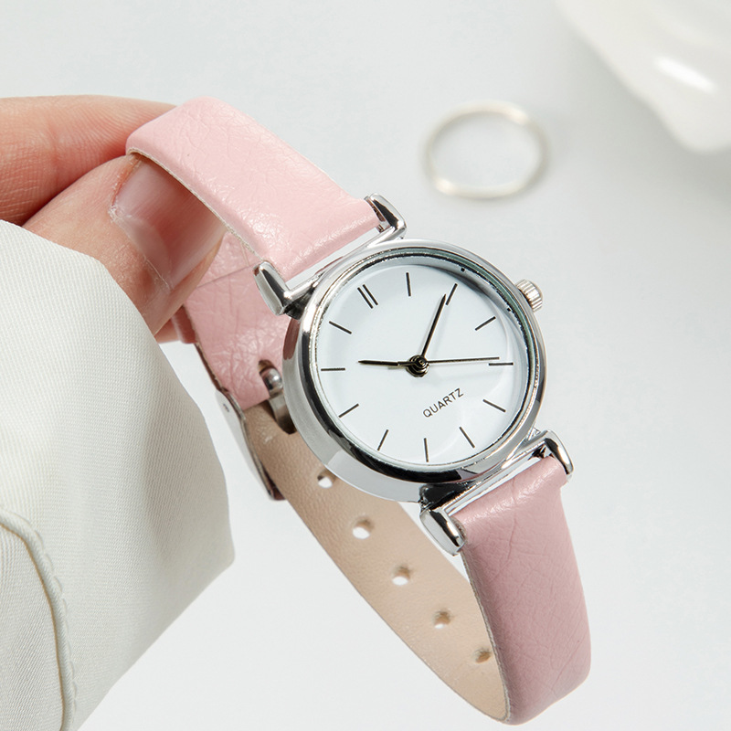 Cross-border in stock ladies watch wholesale thin strap fashion belt watch female student examination special quartz watch