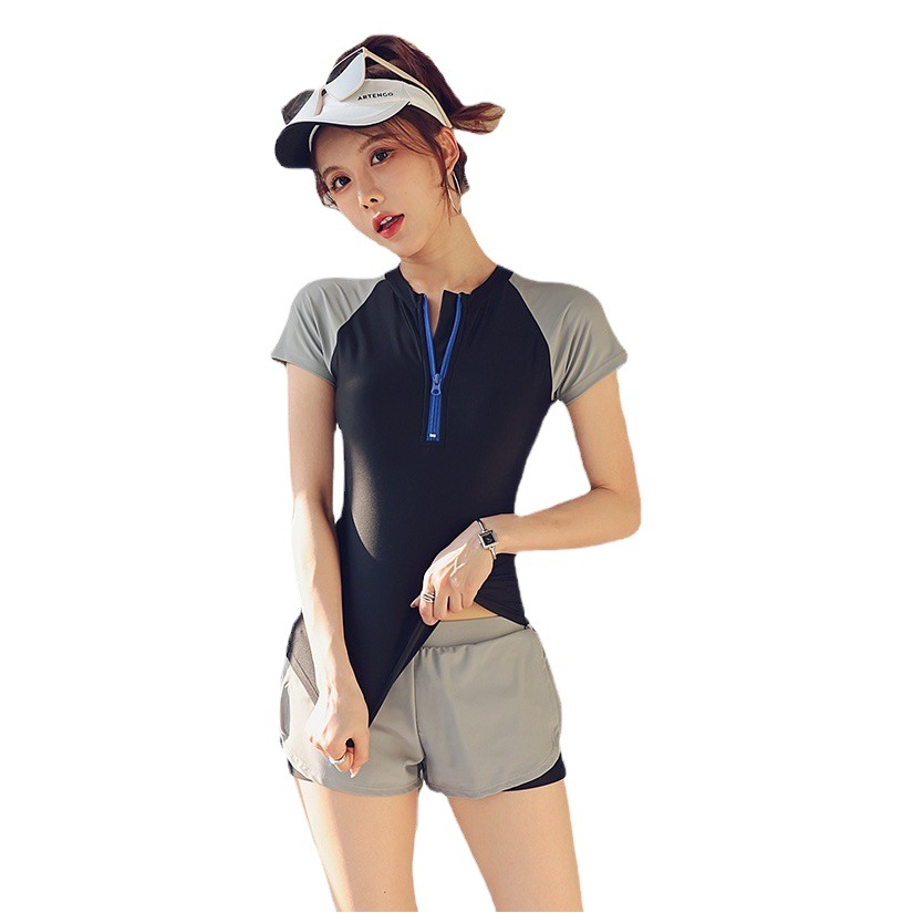 Picture of Women's Sporty Swimsuit, Conservative Two-Piece Swimsuit, Slimming and Sun-Protective, High-Elasticity, Covers Flaws