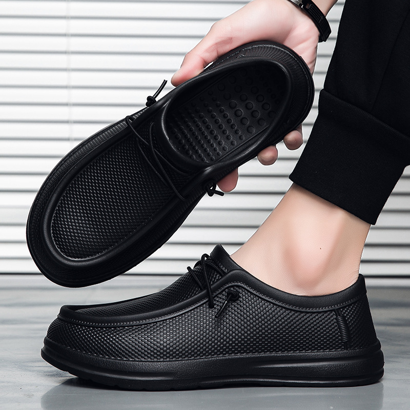 Men's Spring and Summer New Chef Shoes plus size Casual Labor Protection Work Shoes Men's Outdoor Sports Fashionable Slip-on Sandals