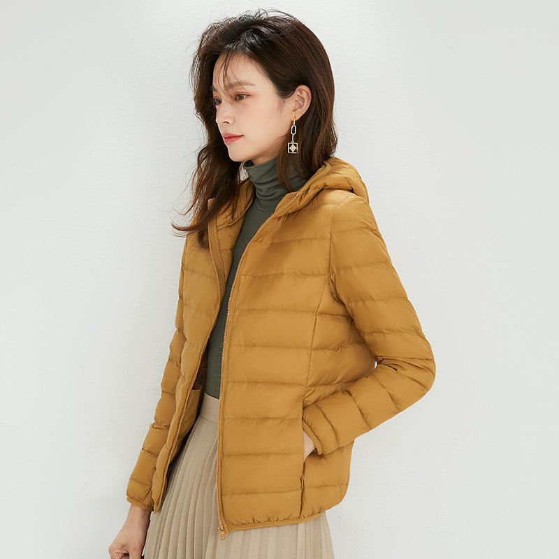 Picture of 90 down down Jacket Women's Hooded Lightweight Short Large Size Lightweight Western Style White Duck down Jacket Pinghu down Jacket Wholesale