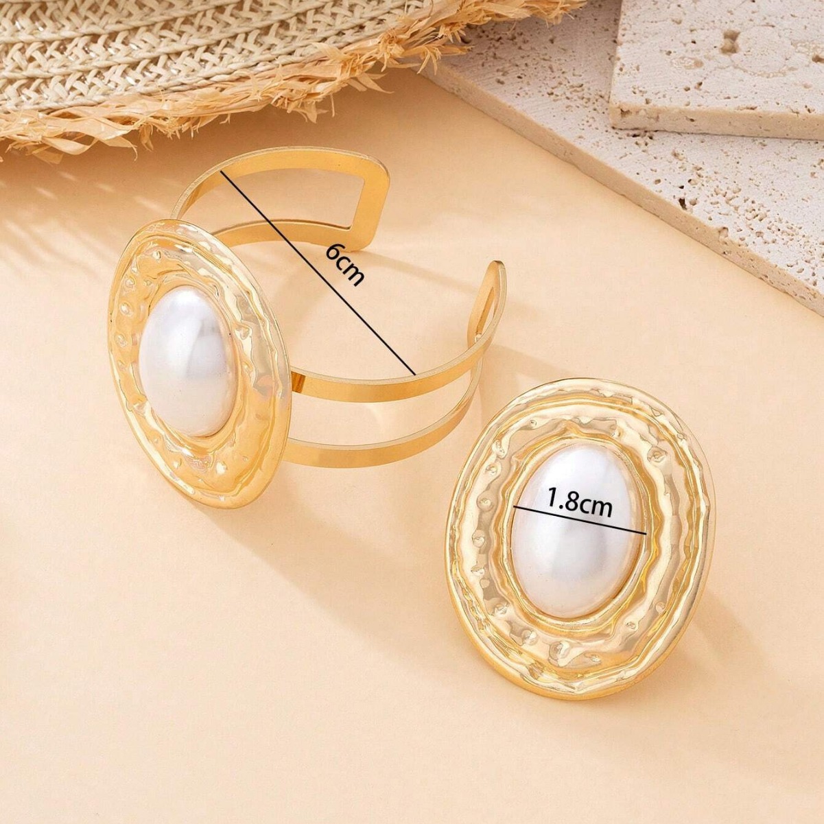 Picture of European and American foreign trade jewelry exaggerated personality fashion metal pearl earrings bracelet suit female temperament all-match jewelry