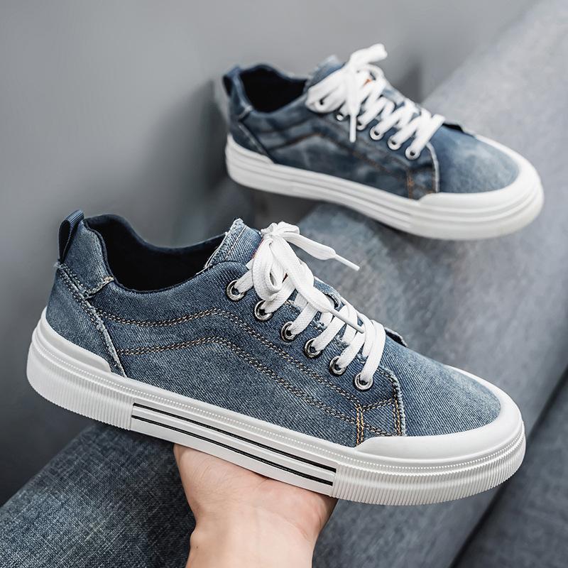 2025 New Autum Lightweight Breathable Canvas Shoes for Boys Soft-Soled Casual Sneakers Low-Top Flats-Soled Trendyy Men's Shoes