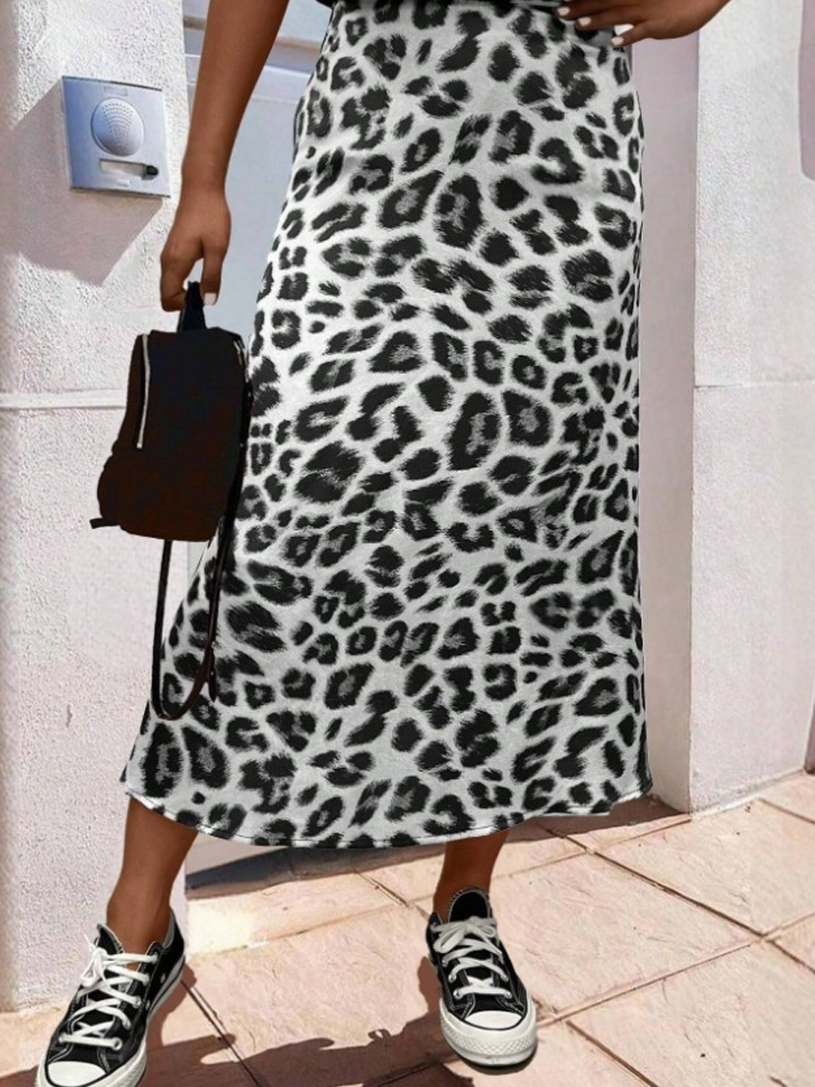 Picture of Cross-Border Women's Satin Skirt Spring and Summer New Sexy Leopard Print Amazon Imitation Silk Printed Long Skirt
