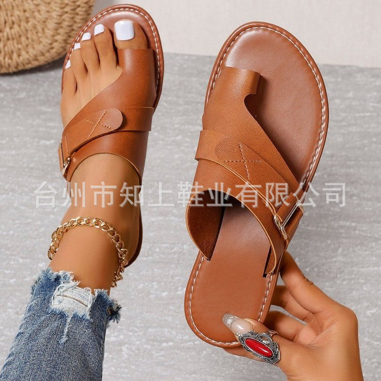 Cross-border Europe and the United States 2023 foreign trade summer new plus size women's shoes toe fashion flat-heeled casual women's sandals and slippers foreign trade