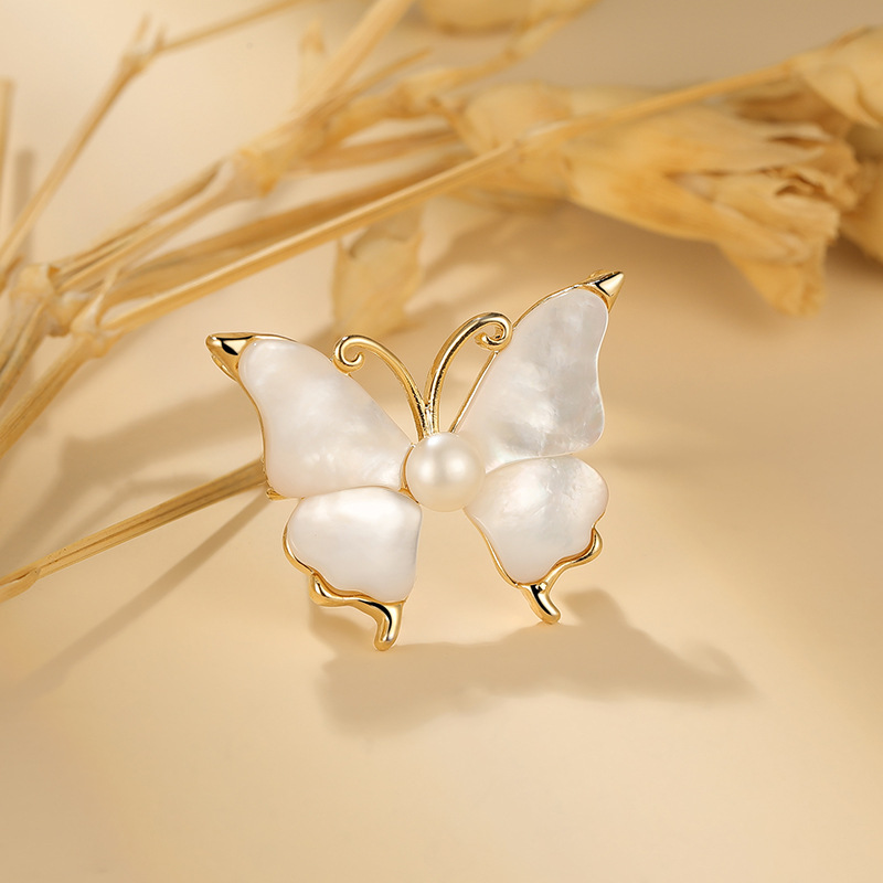 Picture of Qianzu Silver Jingdong Explosions High Quality Supply Net Natural Seawater Shell Butterfly Brooch DIY Empty Holder Pin