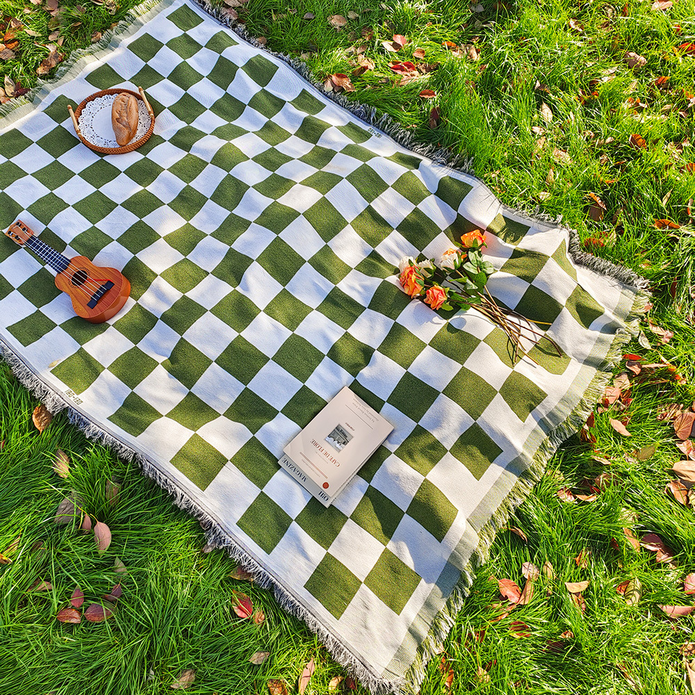 American Cross-border picnic mat Tent Moisture-proof Floor Mat Camping Tablecloth Nap Cover Blanket Knitted Blanket Outdoor Camping Blanket