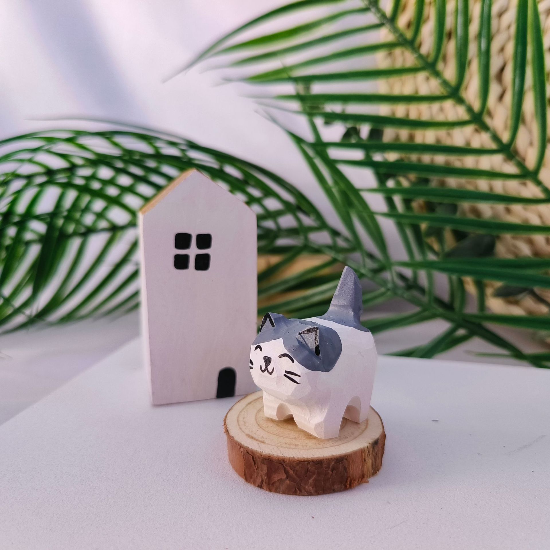 Picture of Wood carving kitten key chain cute cute desktop decoration solid wood handmade birthday gift home accessories