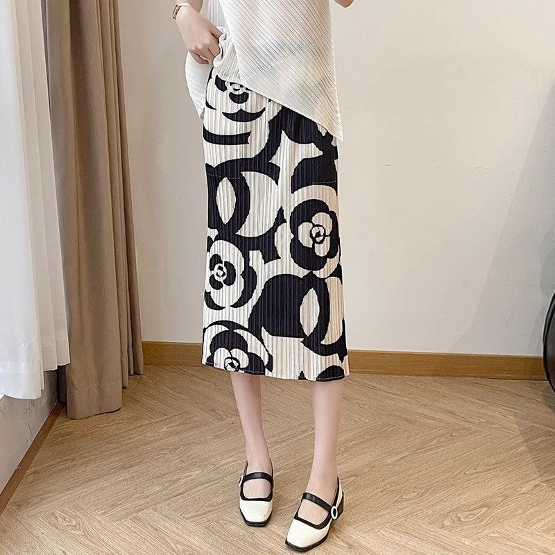 Picture of Niche design pleated skirt spring and summer thin elastic waist printed slimming age-reducing hip slit pleated skirt