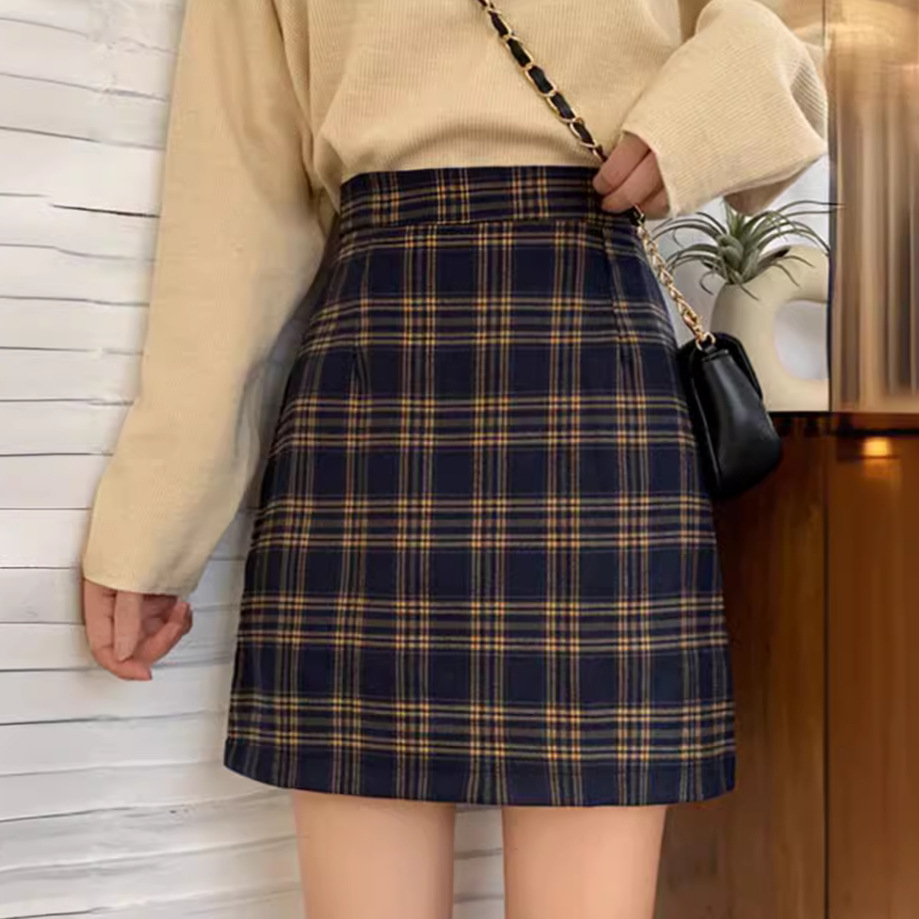 2023 New Plaid Skirt Women's Autumn and Winter High Waist Small A- Line Half Skirt Spice Girl Wearing Hip Skirt