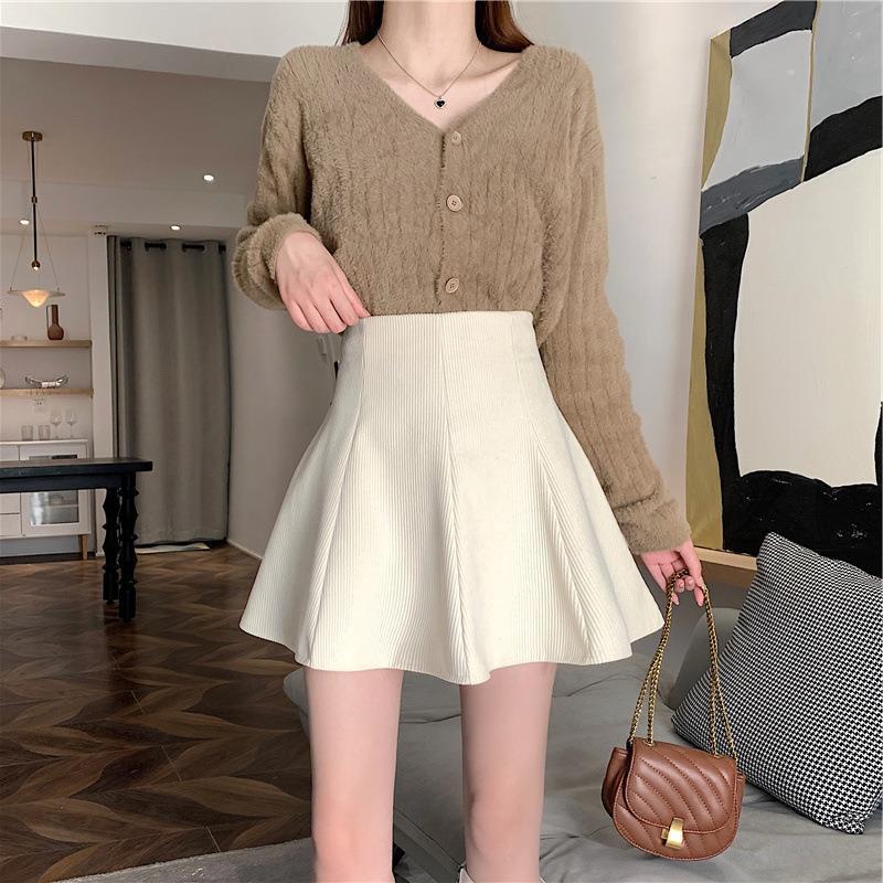 Umbrella Skirt Corduroy Skirt Women's 2024 Autumn and Winter New High Waist A- Shaped Short Skirt with Sweater