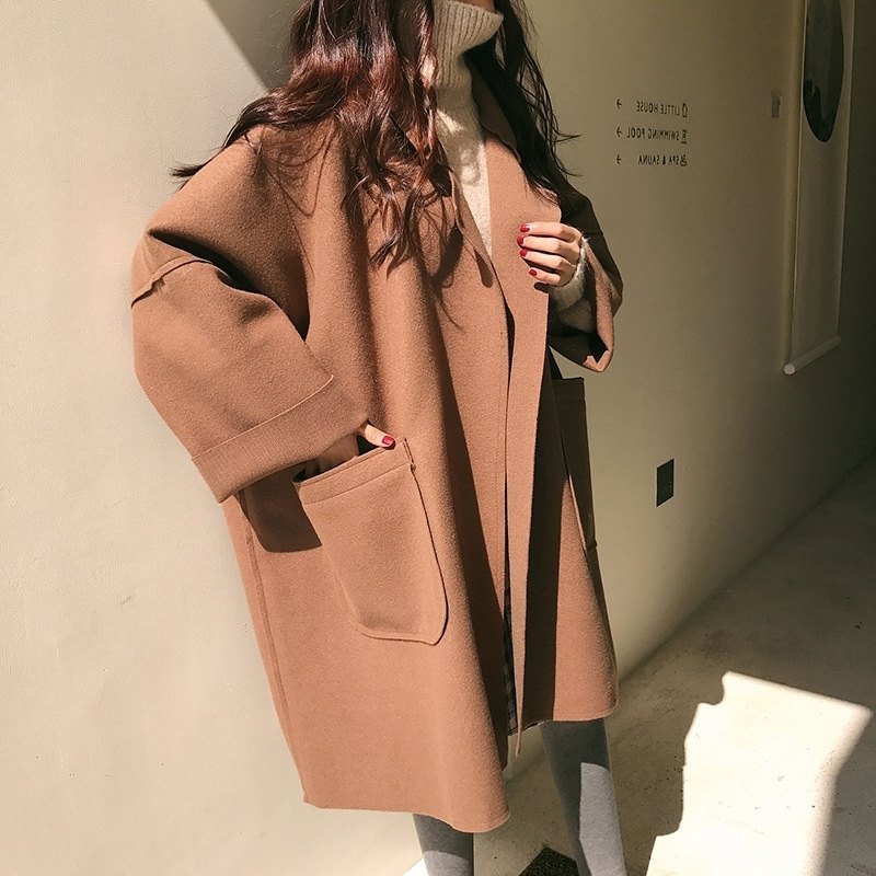 Picture of Cross-Border Women's Clothing 2025 Autumn and Winter New Woolen Outwear Korean Style Elegant Foreign Style Mid-Length Cape Woolen Outwear Trendy