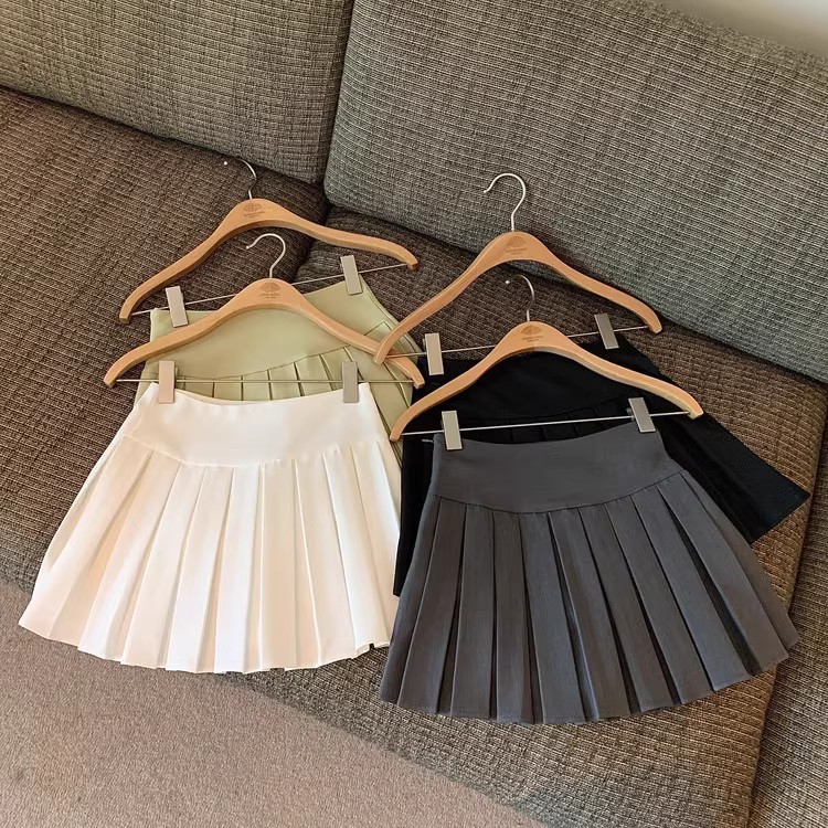 Picture of Children's Clothing Spring & Fall 2025 High-Waisted A-Line White Pleated Skirt Design Girls Half Skirt 6 Little Girl Miniskirt