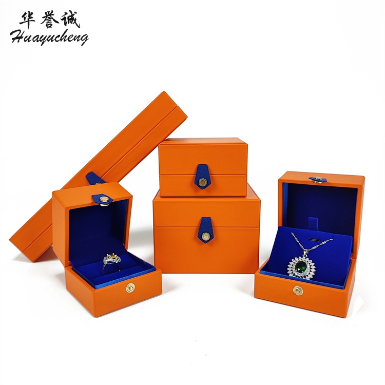 Fashion LOGO personalized leather jewelry packaging box multi-color series high-end jewelry packaging box