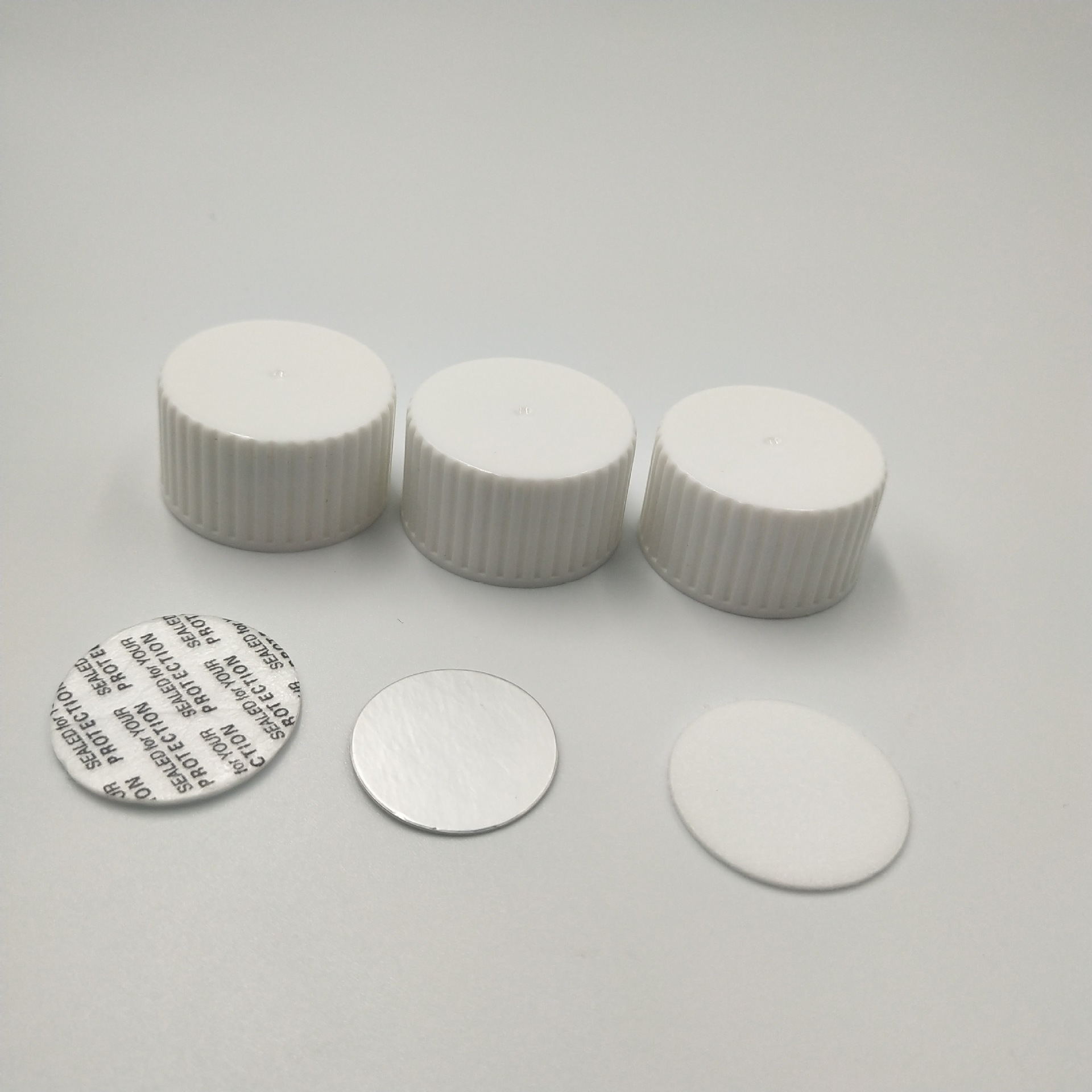 Picture of Factory supply 28/410 white thick lace plastic cover pp rotary cover sealed cover inverted tooth rotary cover