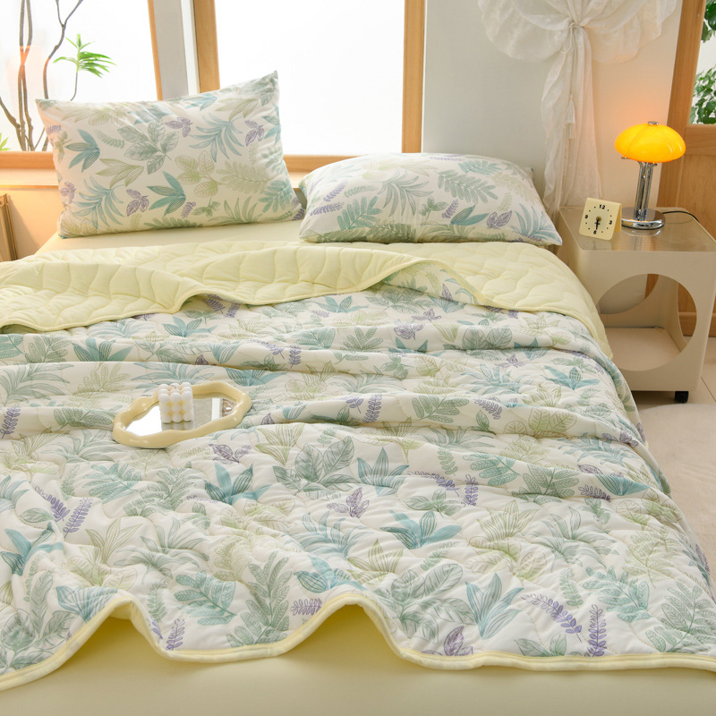 Picture of New Type A Knitted Cotton Summer Quilt Single Double Student Dormitory Summer Air-conditioning Quilt Children's Thin Quilt Washable