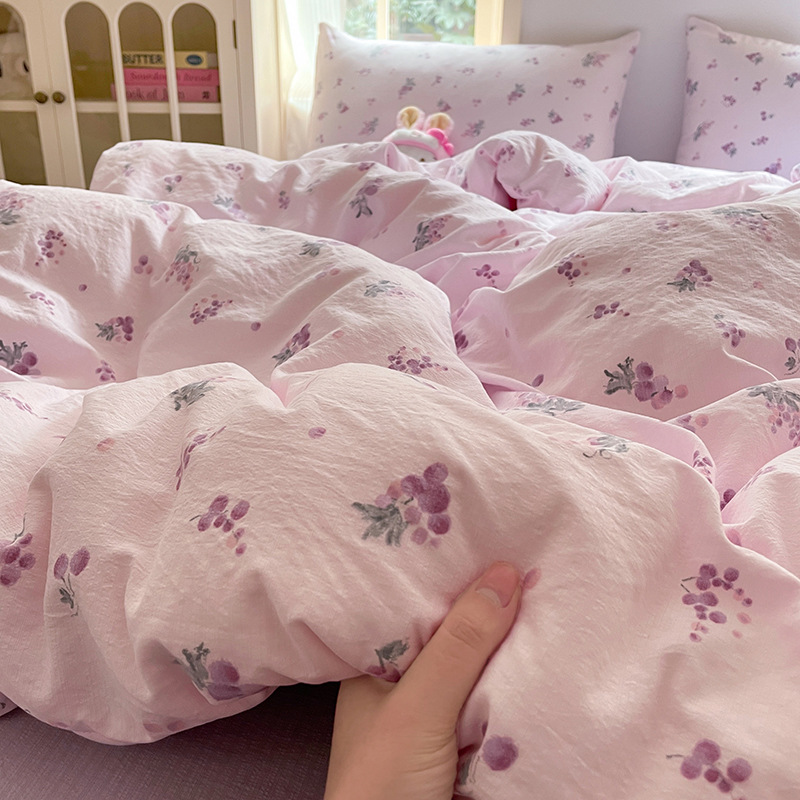 Class A cloud-feeling cotton double-layer yarn four-piece set small floral quilt cover sheet bed hat student washed cotton three-piece set