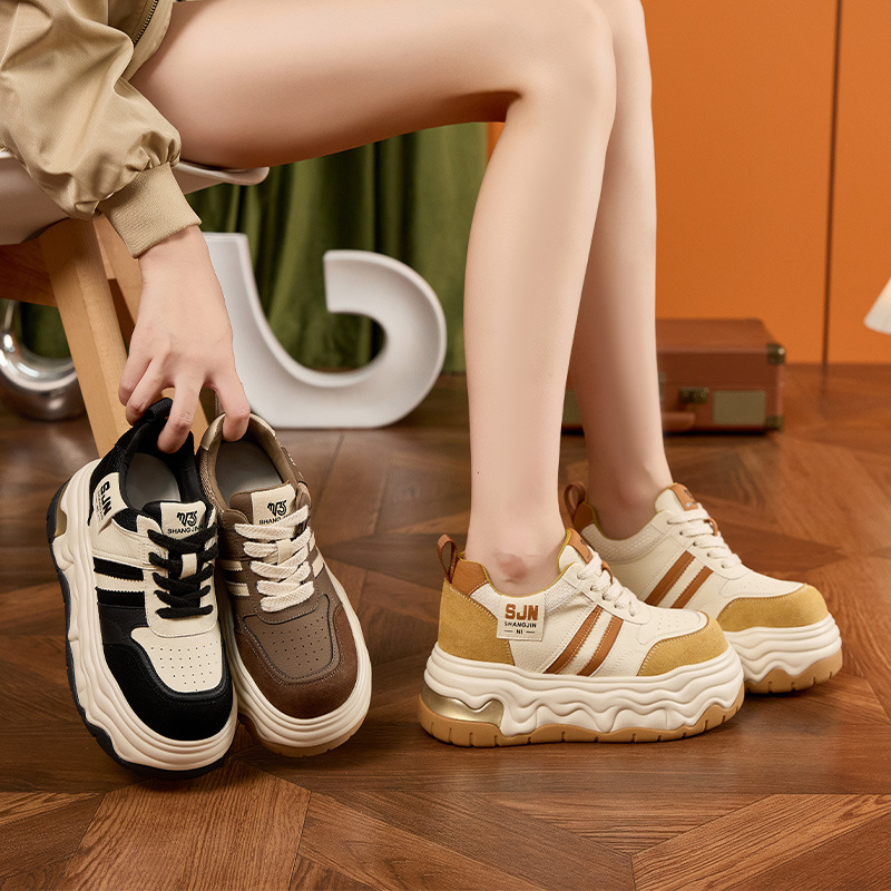 Picture of Thick sole inner increase moral training shoes women's 2025 dissolve shoes autumn and winter new white shoes fashionable and versatile casual board shoes
