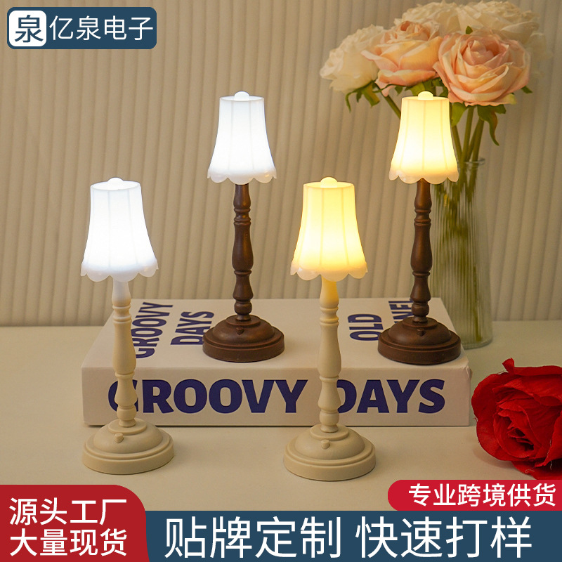 European mini retro night light led electronic candle lamp bedroom bedside atmosphere lamp creative eye protection small table lamp