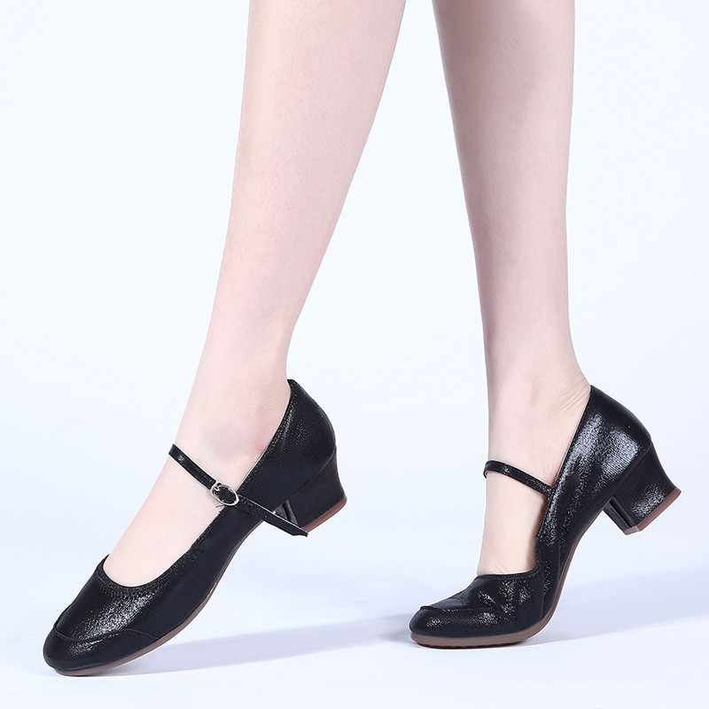 Picture of Summer New Dance Shoes Women's Modern Square Dance Shoes Dance Shoes Soft Sole Manufacturer Wholesale Cross-Border Products 2025