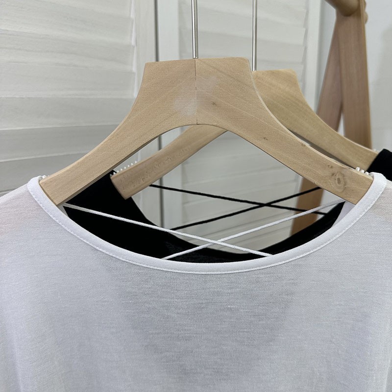 Picture of Loose Version of Thin Backless Long-Sleeved Sun Protection T-Shirt Women's Air-Conditioned Blouse Niche Design Top Summer Light