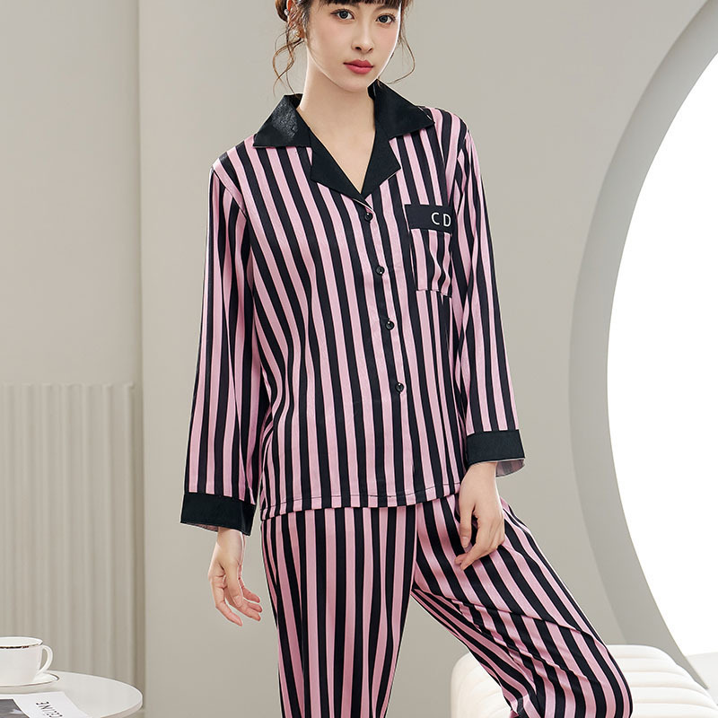 2024 New Women's Silk Pajamas Spring and Autumn Autumn Women's Summer Ice Silk Long Sleeve High-End Home Clothing Set