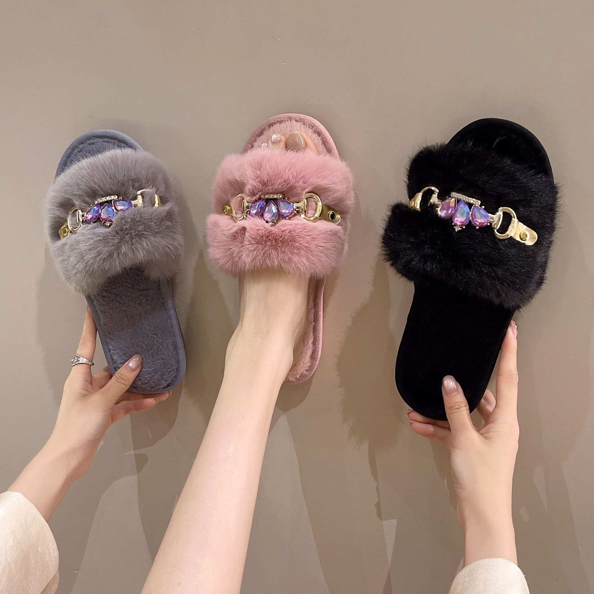 Foreign trade cross-border home crystal chain padded Mao Mao slippers ladies autumn and winter cotton slippers warm one-word slippers manufacturers