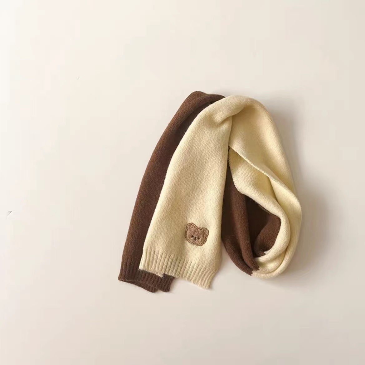 Picture of Children's Woolen Scarf Korean Style Color-Blocked Stripesd Knitted Embroidered Korean Bear Cute Woolen Scarf for Boys and Girls