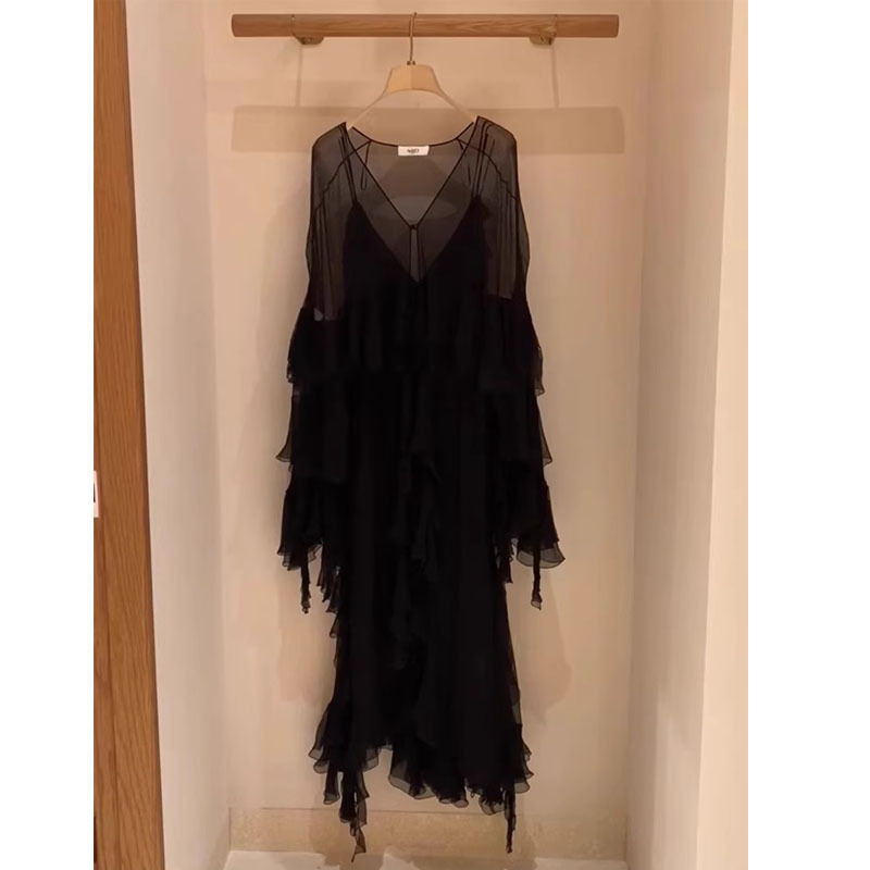 Early Spring French Black Suspender Dress Two-Piece Suit Summer Women's Clothing 2025 New Style Accessible Luxury and High-End