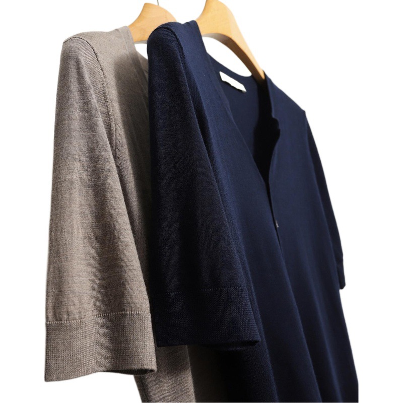 Foreign trade V-neck middle sleeve stand collar clothes in spring 2023 Korean style outer wear bottoming shirt button solid color T-shirt spring clothes