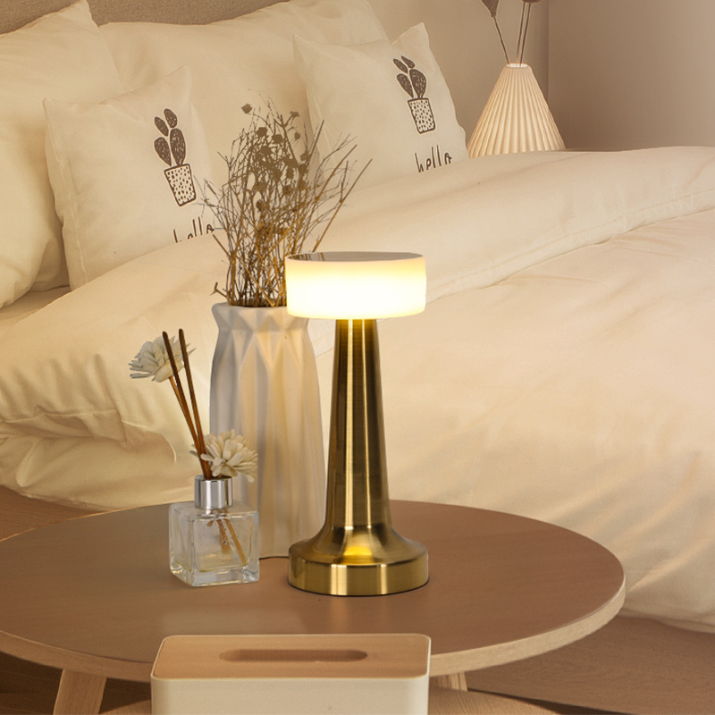 Cross-border Light Luxury Nordic ins Bar Touch Retro Metal Dumbbell Table Lamp Bedroom Creative Bedside Decorative Table Lamp