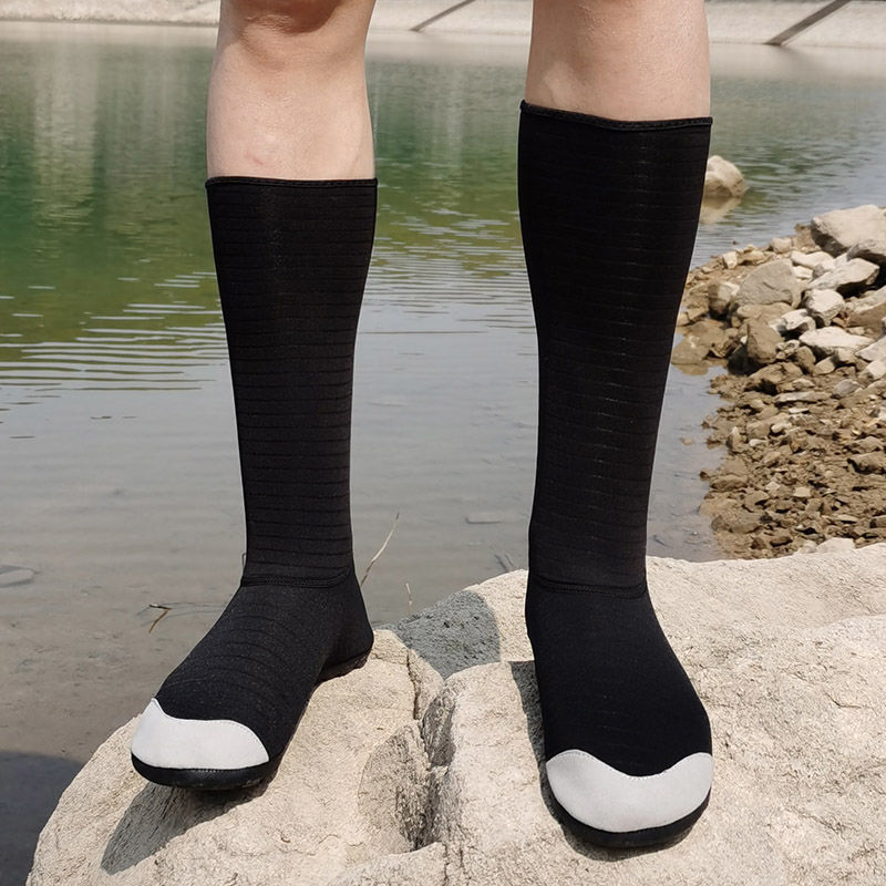 Diving Shoes, Long-Tube Snorkeling Shoes for Men and Women, Quick-Drying Non-Slip Wading Swimming Shoes, Anti-Cut Thick-Soled Beach Socks and Shoes