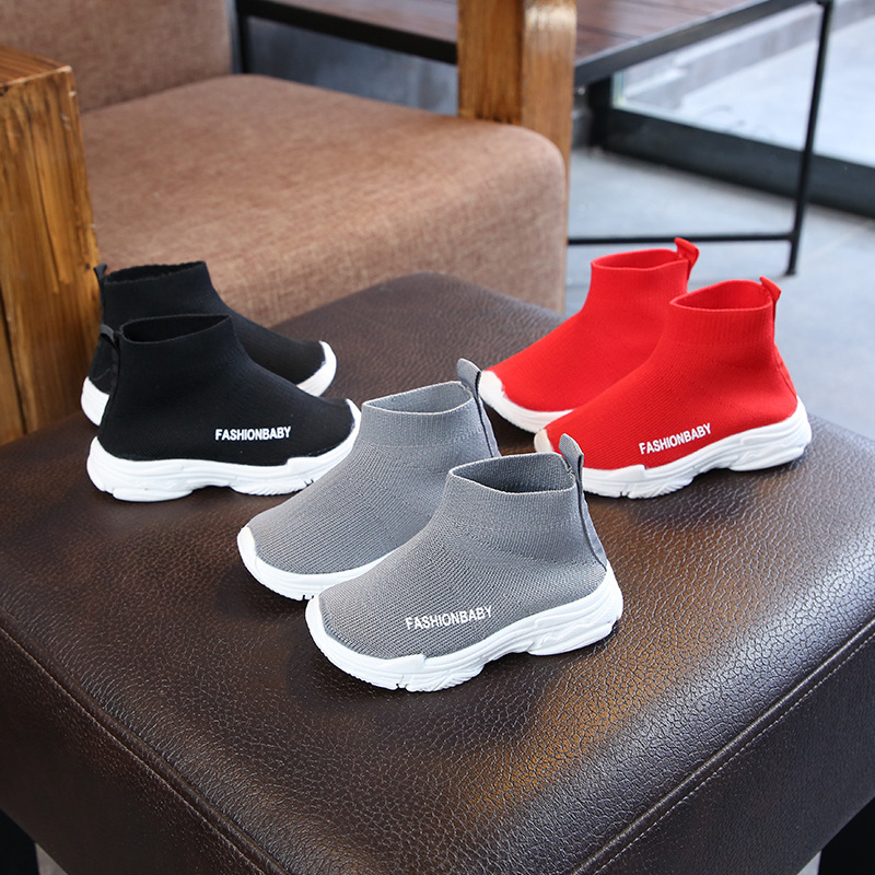 Picture of 2025 Spring and Autumn Korean Style Socks Shoes for Boys and Girls Fly Knitted Breathable Mesh Casual Sports Shoes Stretch Shoes