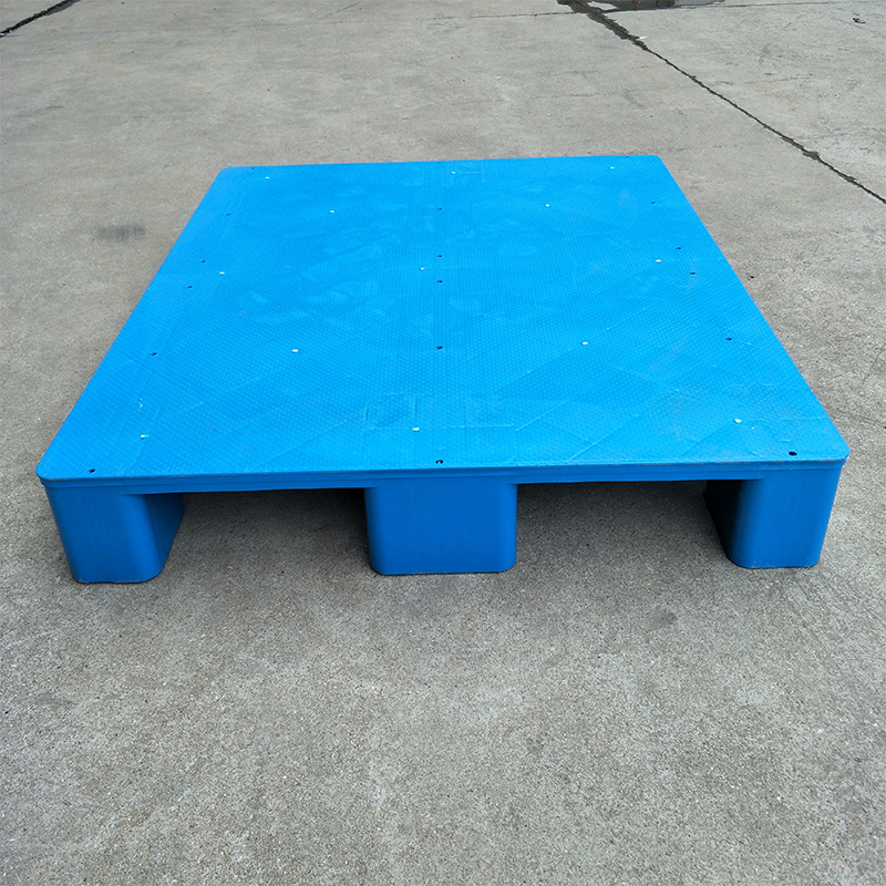 Picture of Blue Flat Nine-Legged Plastic Pallet Logistics Warehouse 1208 Forklift Plastic Pallet Industrial Flat Pallet Pad
