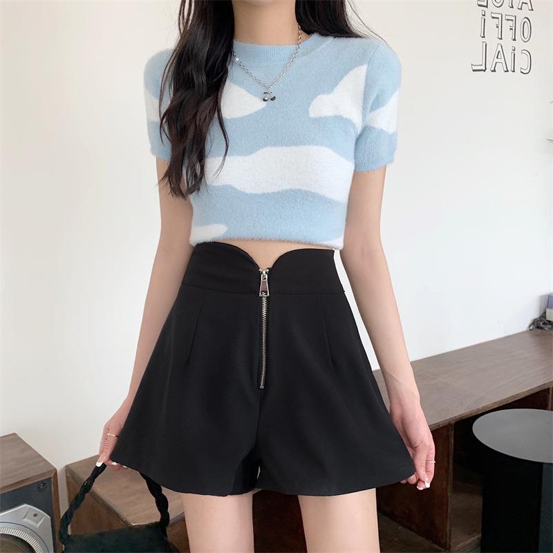 Black high waist slimming small shorts 2023 new summer versatile outerwear A- line wide leg casual hot pants for girls